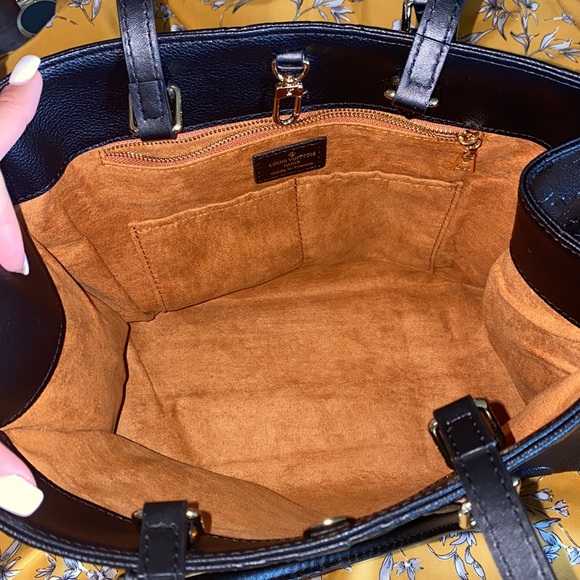 Black Leather Bag. - Picture 3 of 6